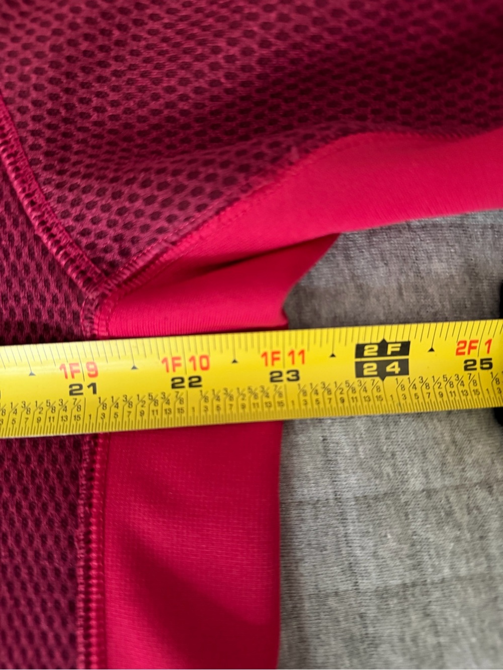 Nike Men’s Large Maroon & Darker Pink Full Zip Hooded Therma-Fit Jacket - Picture 7 of 8